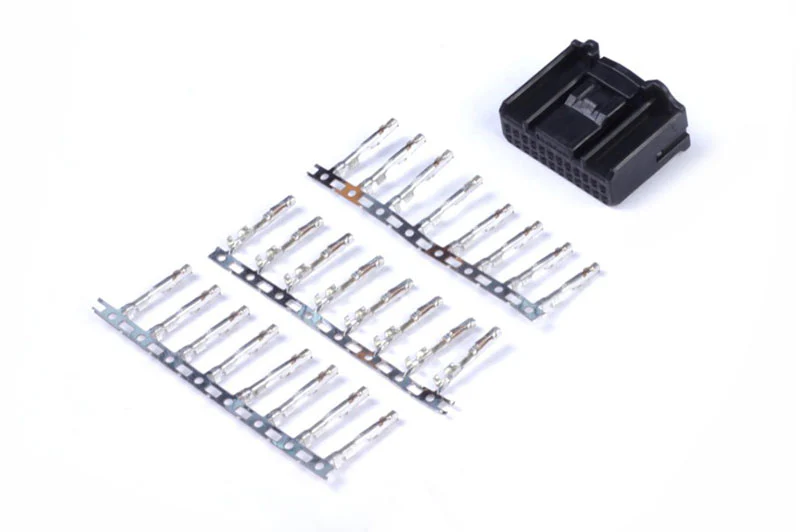 HALTECH HT-030007 PLUG AND PINS ONLY - 24 PIN TYCO